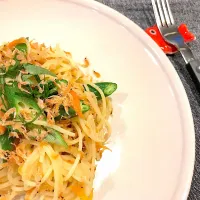 Snapdishの料理写真:オクラとツナ桜エビのパスタ|ゆみさん