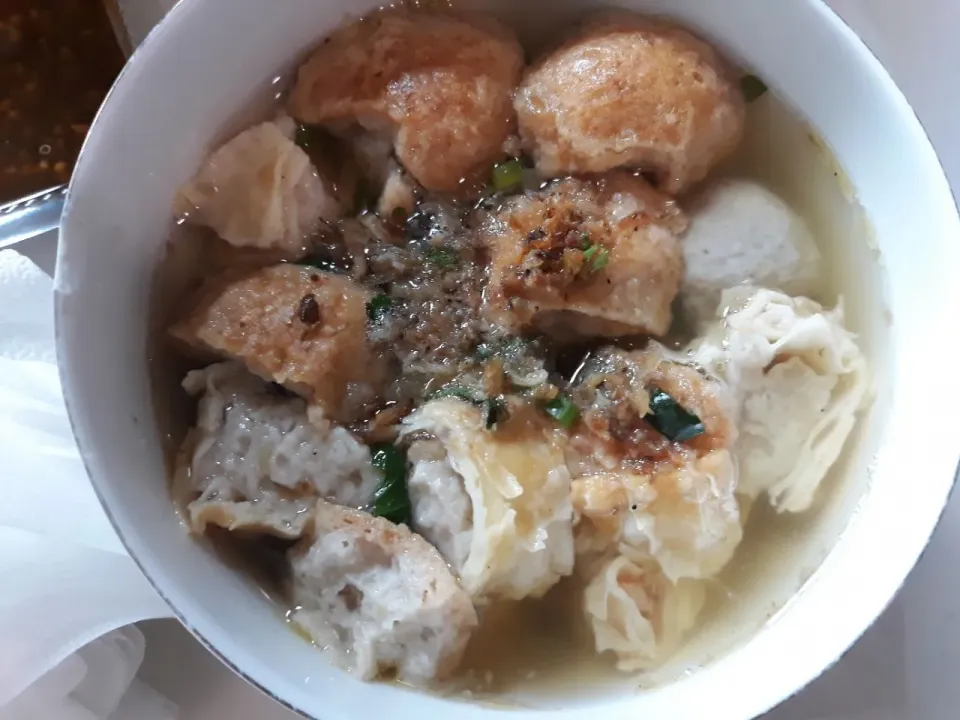 Snapdishの料理写真:bakso malang #Indonesianfood #Indonesiaculinary #MalangMeatball|silvella christaさん