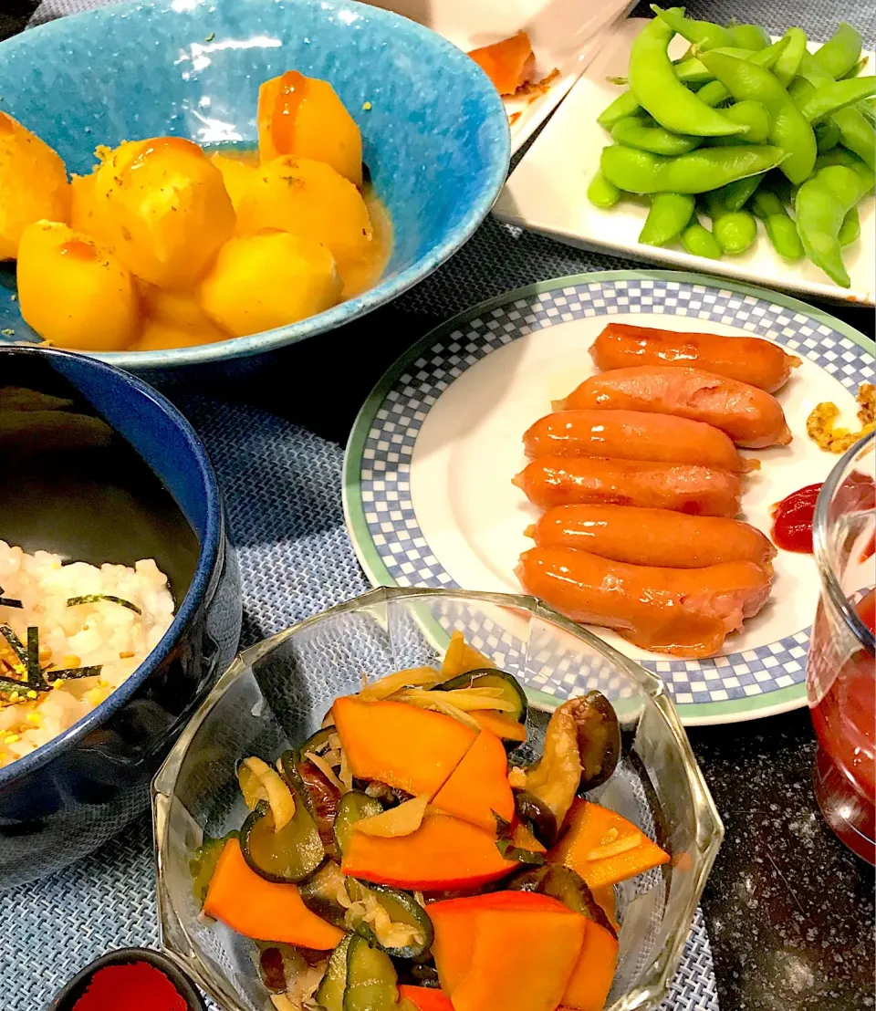 雨の月曜日、朝ごはん|シュトママさん