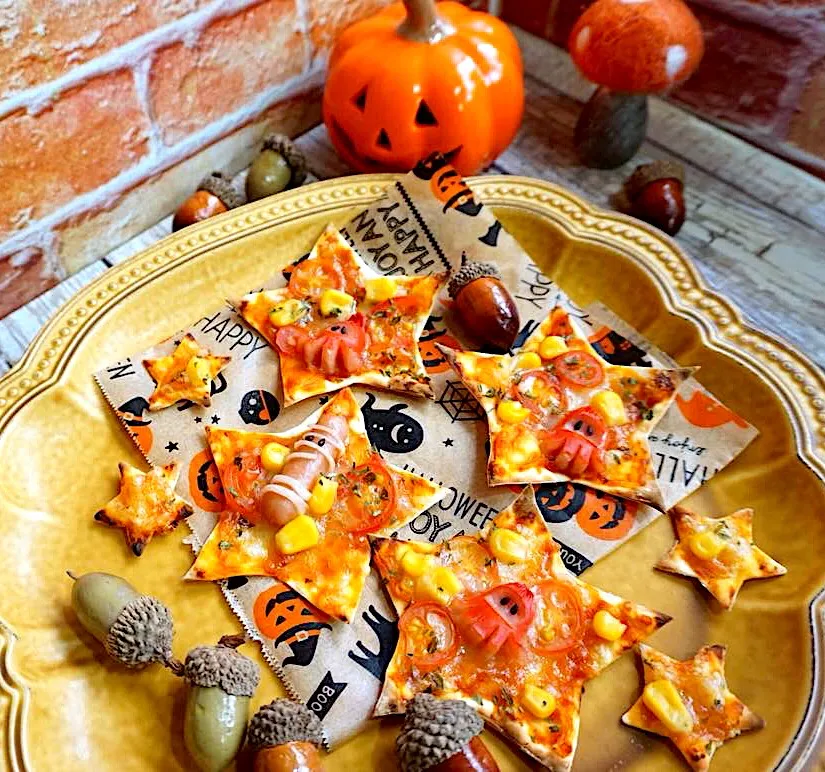 Snapdishの料理写真:星⭐️pizza🍕Halloween🎃|La-Jule Sa8さん