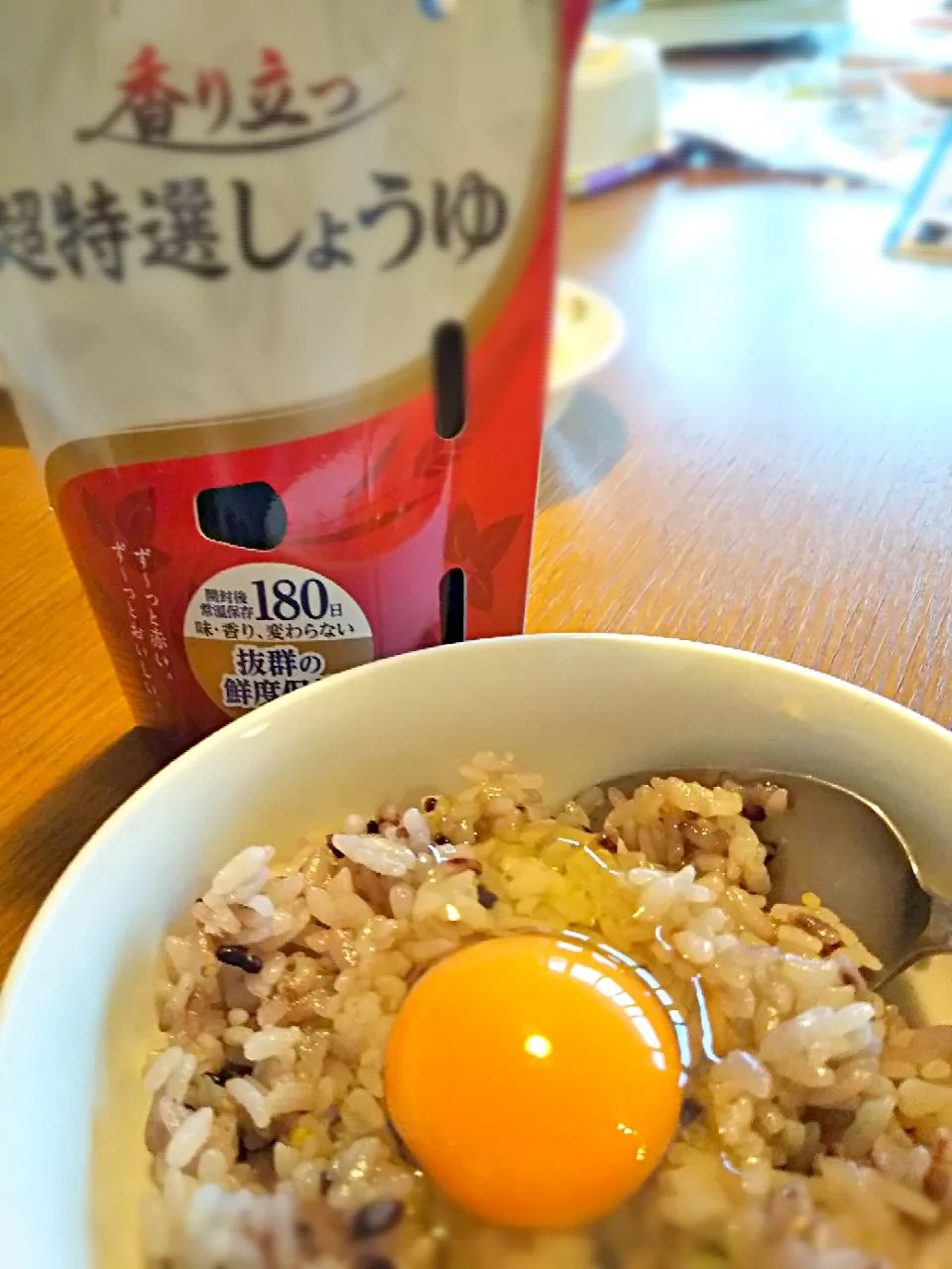 赤い醤油ときよらの卵でTKG朝食🥚|まきごろうさん