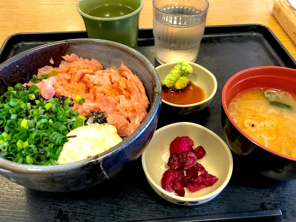 Snapdishの料理写真:ねぎとろ丼 王寿庵
#ねぎとろ丼 #ねぎとろ  #まぐろ丼  #鮪  #魚料理|sakumaさん