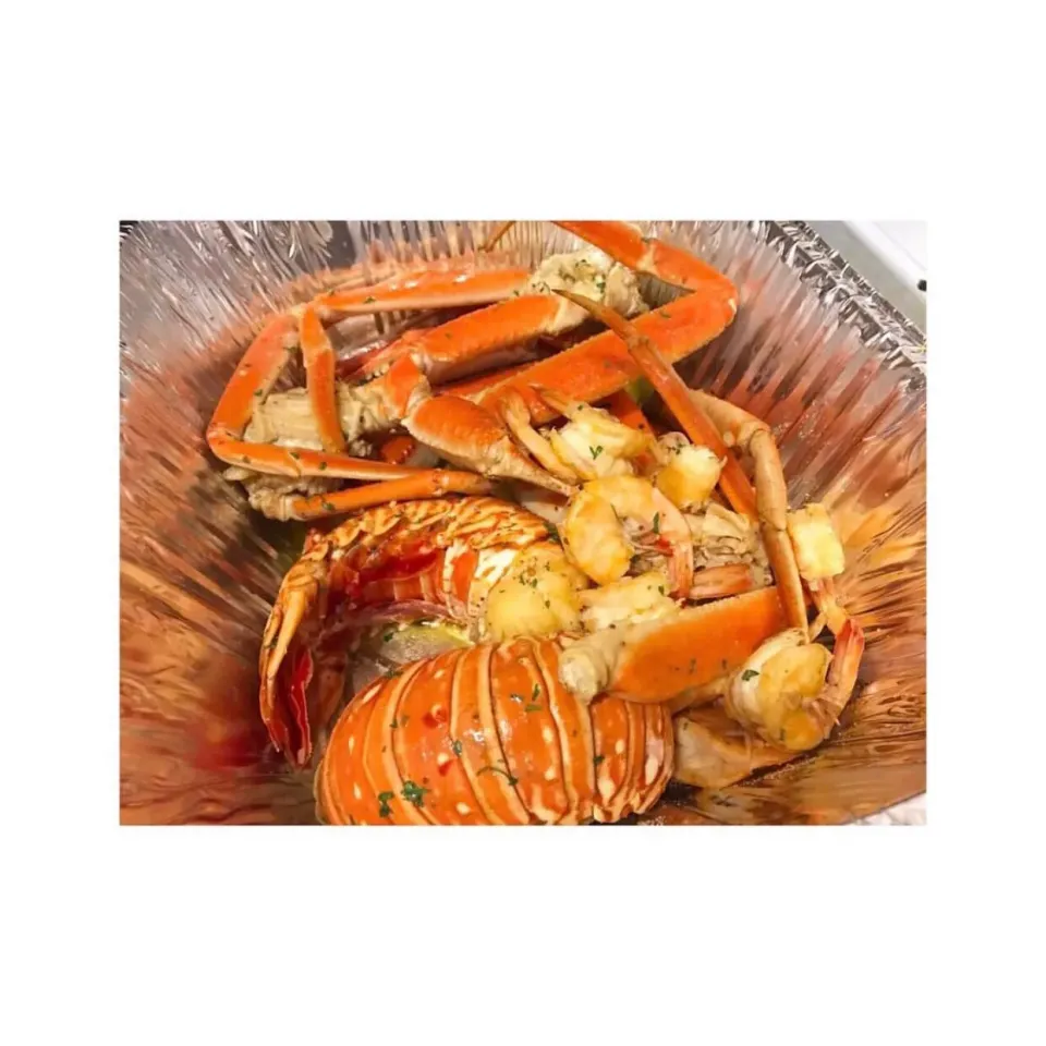 Snapdishの料理写真:Seafood Boil..
#crabs #lobster #shrimp

Credit: Made By Me|FoodieJunkeyzさん