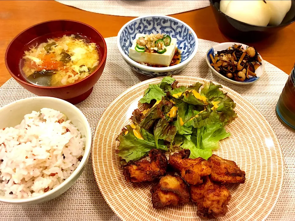 18/09/04 夕飯♪ 鶏唐揚げ オクラ茗荷のせ冷奴 ひじきと大豆の煮物 トマトと卵のスープ 梨|ikukoさん