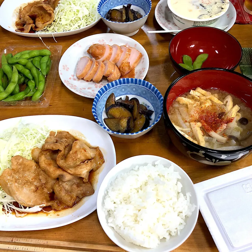 豚の生姜焼き、茄子の甘辛炒め、みそ汁、他＼(^o^)／|すかラインさん