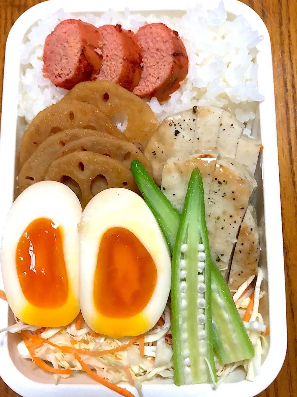 9月5日(水) 煮卵、チキン、レンコン弁当😄|かよっぺさん