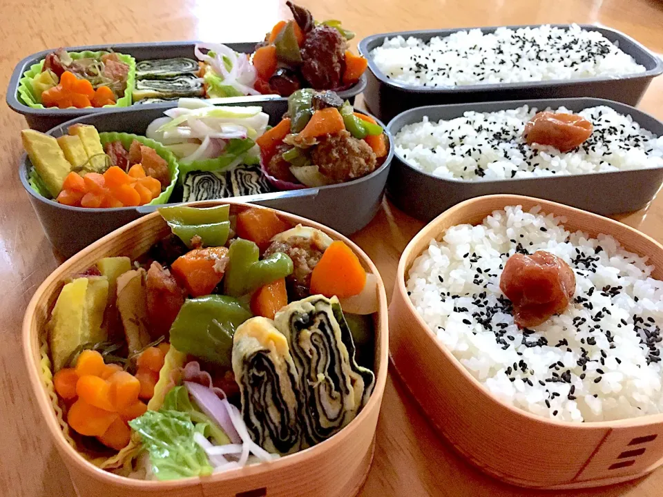 家族お弁当🍱･∀･)ノ･∀･)ノ･∀･)ノ|ふみぃさん