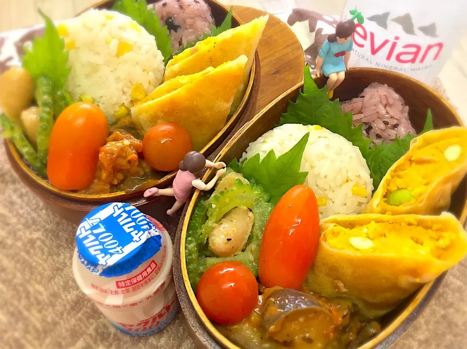 Snapdishの料理写真:とうもろこし🌽ご飯・赤飯のおにぎり🍙&長カボチャ🎃と枝豆ベーコン🥓の春巻き&ナス🍆のトマトソース煮&ゴーヤとカクテルウインナーのスパイス炒め&大葉&プチトマト🍅の夫婦お弁当♪

 #弁当  #フチ子 #台風のせいで畑被害|桃実さん