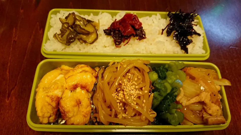 Snapdishの料理写真:豚と玉葱炒め弁当
 #今日のお弁当|りょーさん