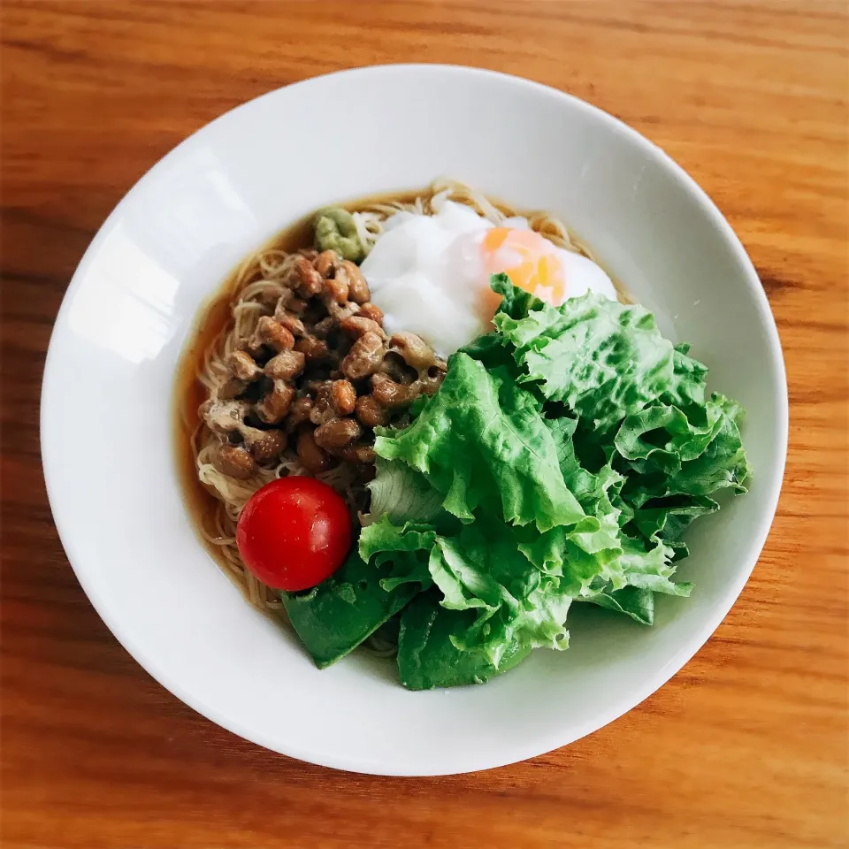 Snapdishの料理写真:アボカド納豆サラダ素麺|ふうりんさん