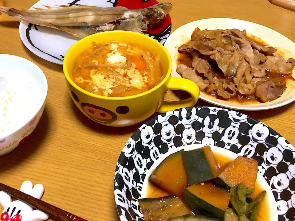 Snapdishの料理写真:9.4 dinner
❤︎ ごはん🍚
❤︎ チゲスープ
❤︎ 生姜焼き
❤︎ カレイ
❤︎ 夏野菜の煮物🎃🍆|Kana ❤︎さん