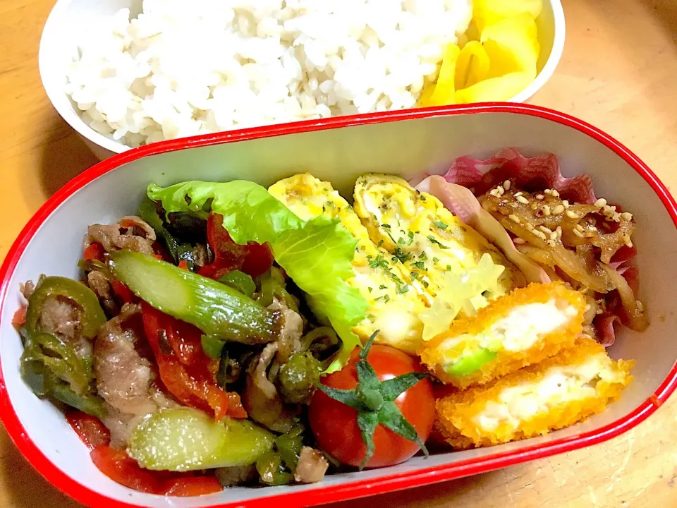 メインは牛肉のさっぱり炒め弁当|maaachamさん