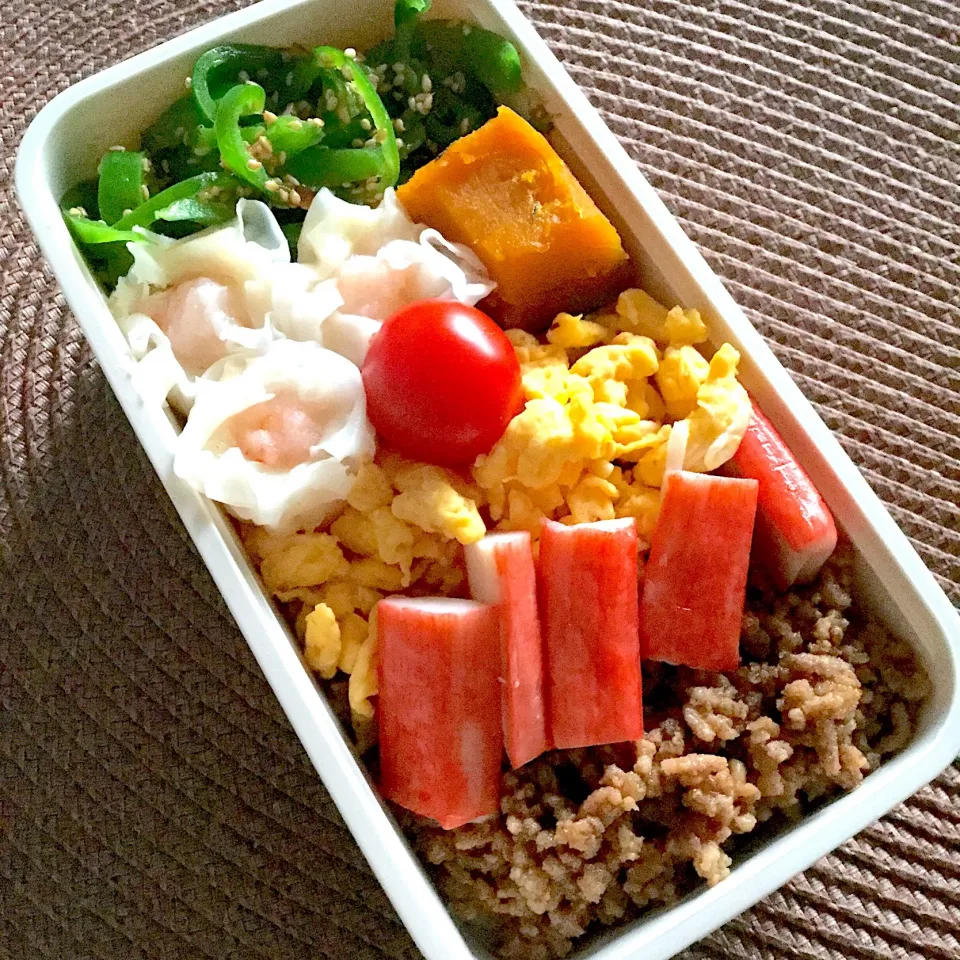 長女の中学弁当〜
のっけ弁当？四色丼？まいっか|yukoさん