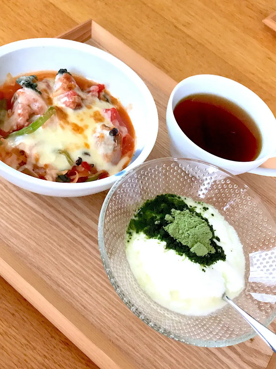 Snapdishの料理写真:ライザップごはん💪
サバ水煮缶とトマト缶を使ったグラタン！
乳酸菌青汁入りヨーグルト。
生姜紅茶飲んで代謝アップ⤴️|5ネコママさん