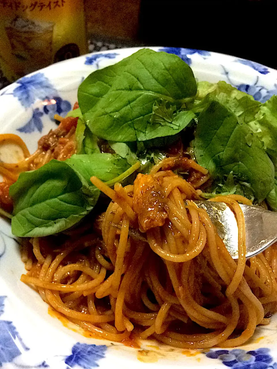 鯖の味噌煮缶とトマトソースのスパゲティ旨し🍝|ま〜てぃんさん