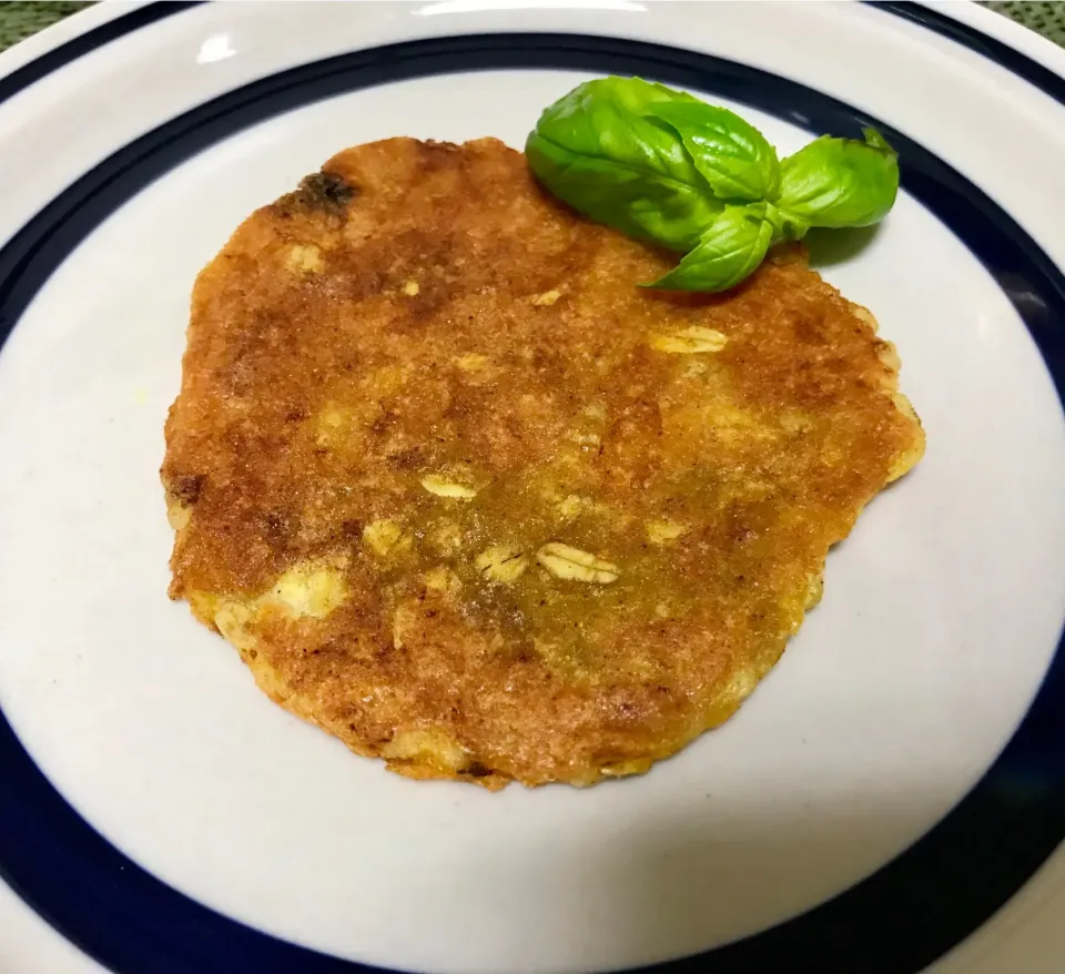 Snapdishの料理写真:ライスグラノーラ和風だし味に米粉とカレー粉ととろけるチーズ🧀で作ってみた。コレが一番しっくり来たかも。|ナタママさん