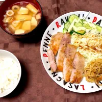 Snapdishの料理写真:とんかつ定食|かなりんさん