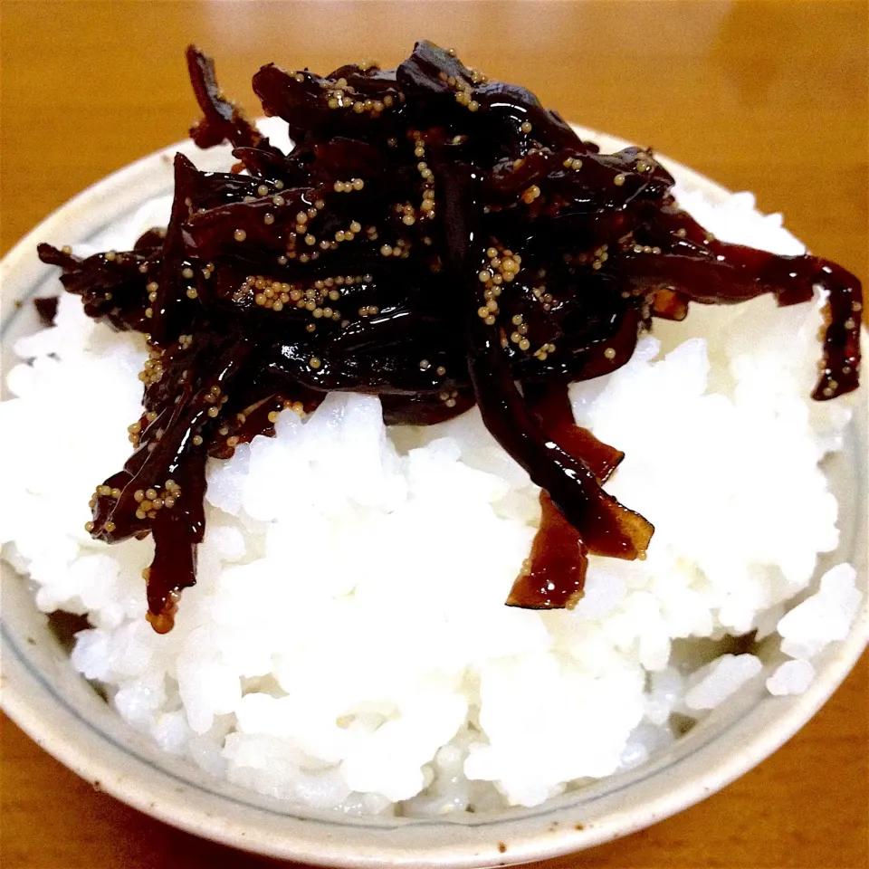 炊きたてご飯⭐️シソの実入り〜子持ちきくらげで旨旨〜だょ🤗❣|まいりさん