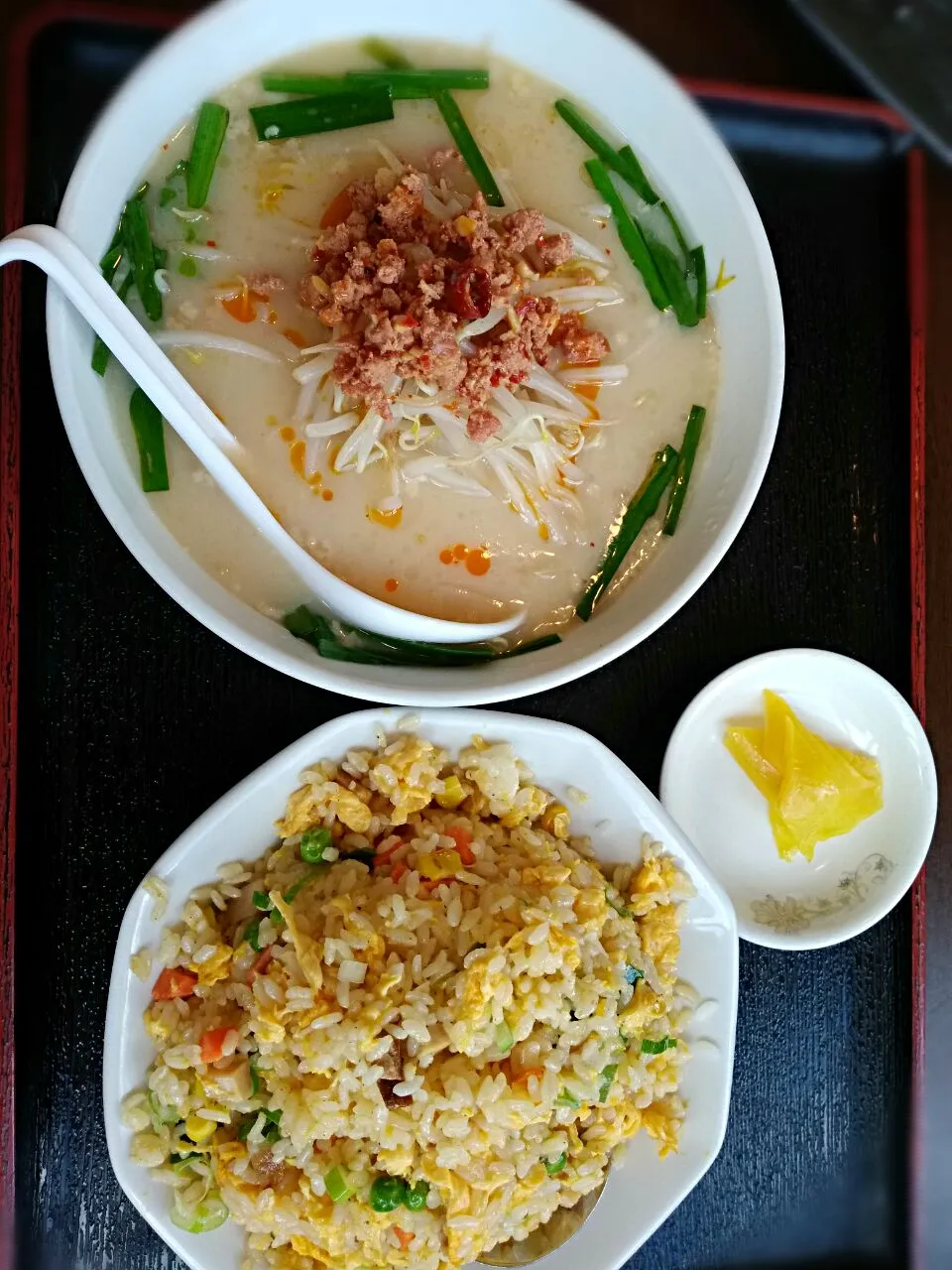 |おうちご飯と外食の記録^^さん