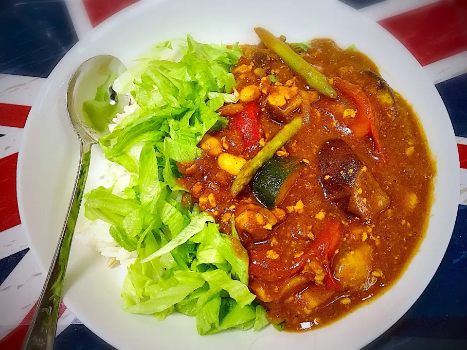 Snapdishの料理写真:夏野菜カレー🍛🐸🥄✨|くろねこっく🐈‍⬛さん