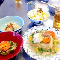 Snapdishの料理写真:とうもろこしご飯・たまご豆腐のお吸い物・白身魚のおろし煮・かぼちゃ団子|まささん