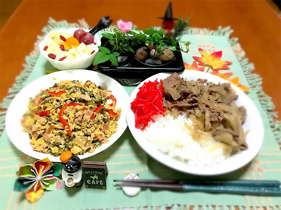 息子の夕飯🥢💦
ゴーヤチャンプル&牛丼ドーン❗️|バシュランさん