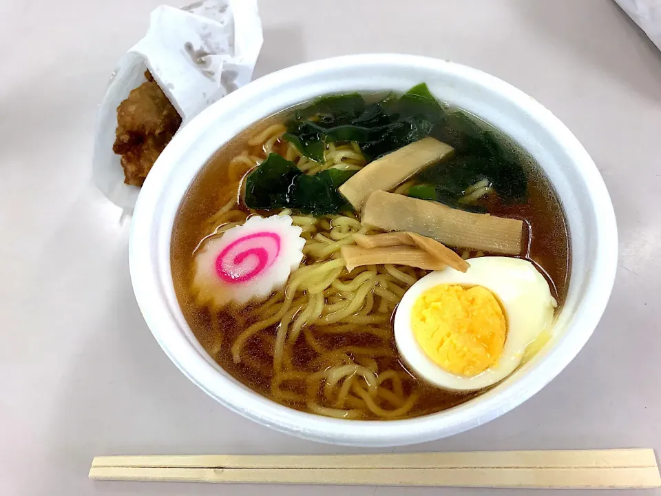 醤油ラーメン&からあげ@母校の文化祭(学食)|miyaさん