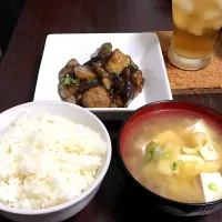 Snapdishの料理写真:#肉団子とナスの甘酢あんかけ #しいたけと豆腐の味噌汁|ひぃなさん