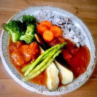 Snapdishの料理写真:豚軟骨カレー|siiihさん