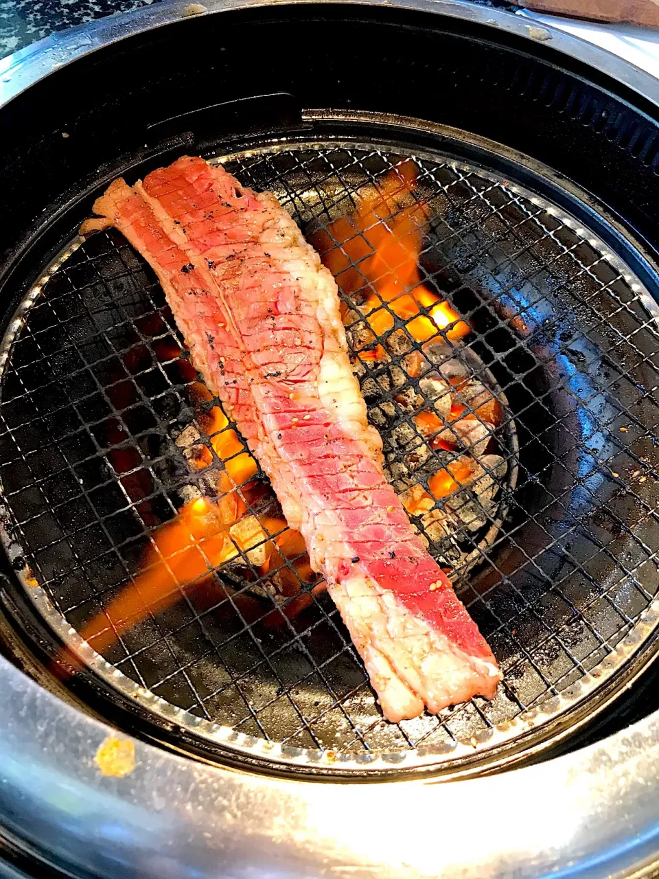 ランチは焼肉 一本カルビなるものを注文してみた笑 #焼肉#カルビ|みぽりんさん