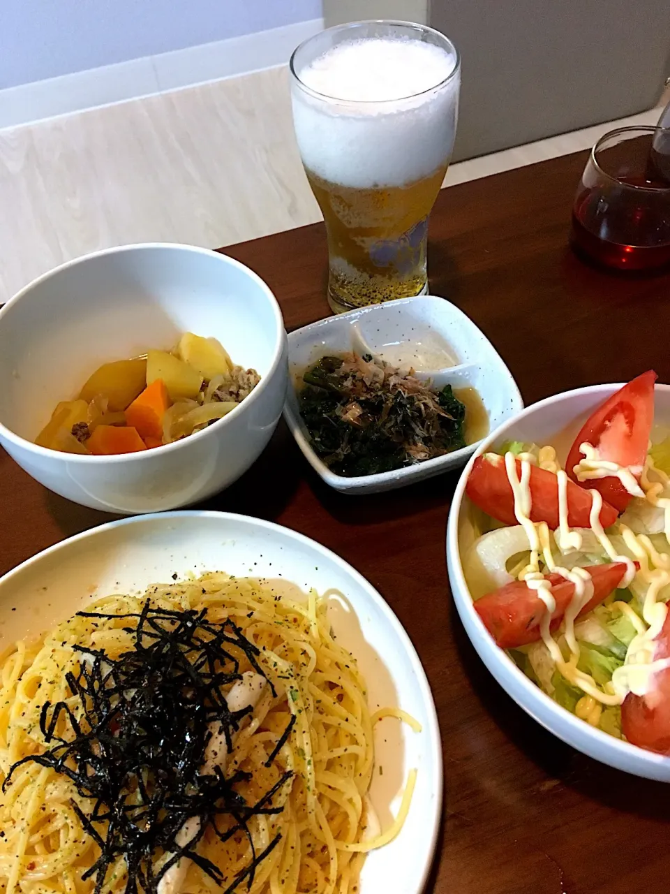 Snapdishの料理写真:明太子パスタ 春菊 おひたし 肉じゃが|kozzyさん