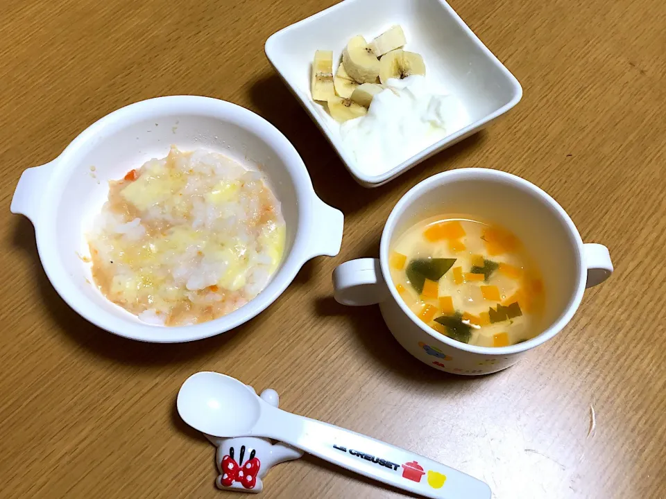 9.9（10ヶ月8日）夜🥄離乳食
❤︎ 白身魚入りドリア
❤︎ 味噌汁
❤︎ バナナ🍌ヨーグルト|Kana ❤︎さん