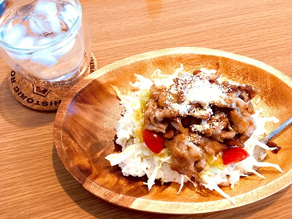 Snapdishの料理写真:タコライス風豚丼|あやのさん