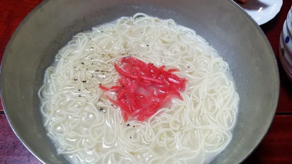 Snapdishの料理写真:明星バリカタとんこつラーメン|Morito Kamiyaさん