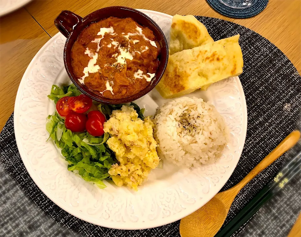 バターチキンカレー 手ごねナン|nana 🍅さん