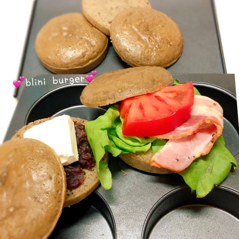 【 blini(ブリニ) /そば粉のパンケーキ風バンズ】 | *♬キッチン生活♡日々のご飯とパン&スイーツ♡|ぷらっとさん