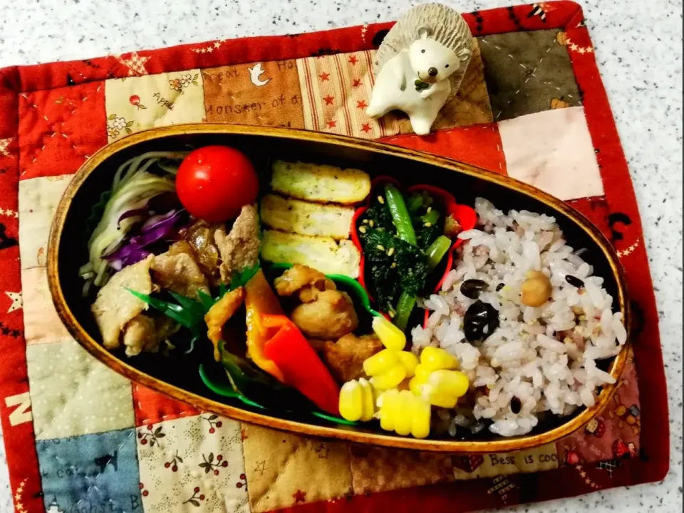 Snapdishの料理写真:昨日のお弁当😄
 #夫弁当 #わっぱ弁当 #地味弁当|naonaomimichanさん