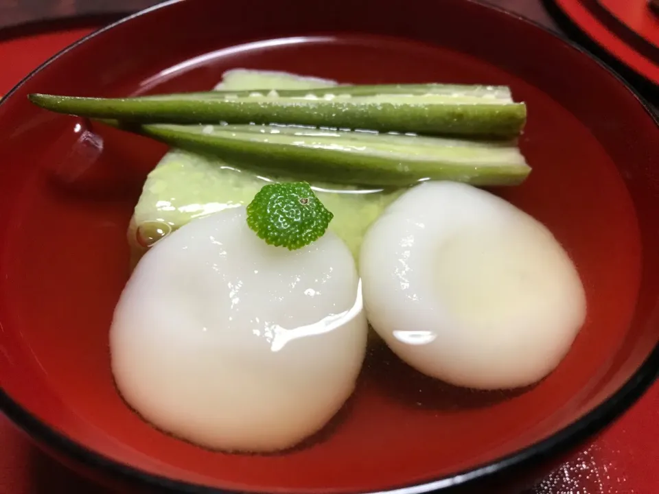 長月の後一汁
■椀  枝豆豆腐 オクラ 白玉団子 酢橘 清汁|Keikoさん