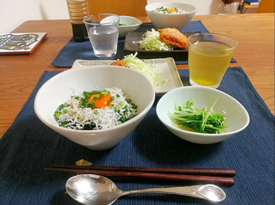 今日の夕飯 #しらす丼|こあささん