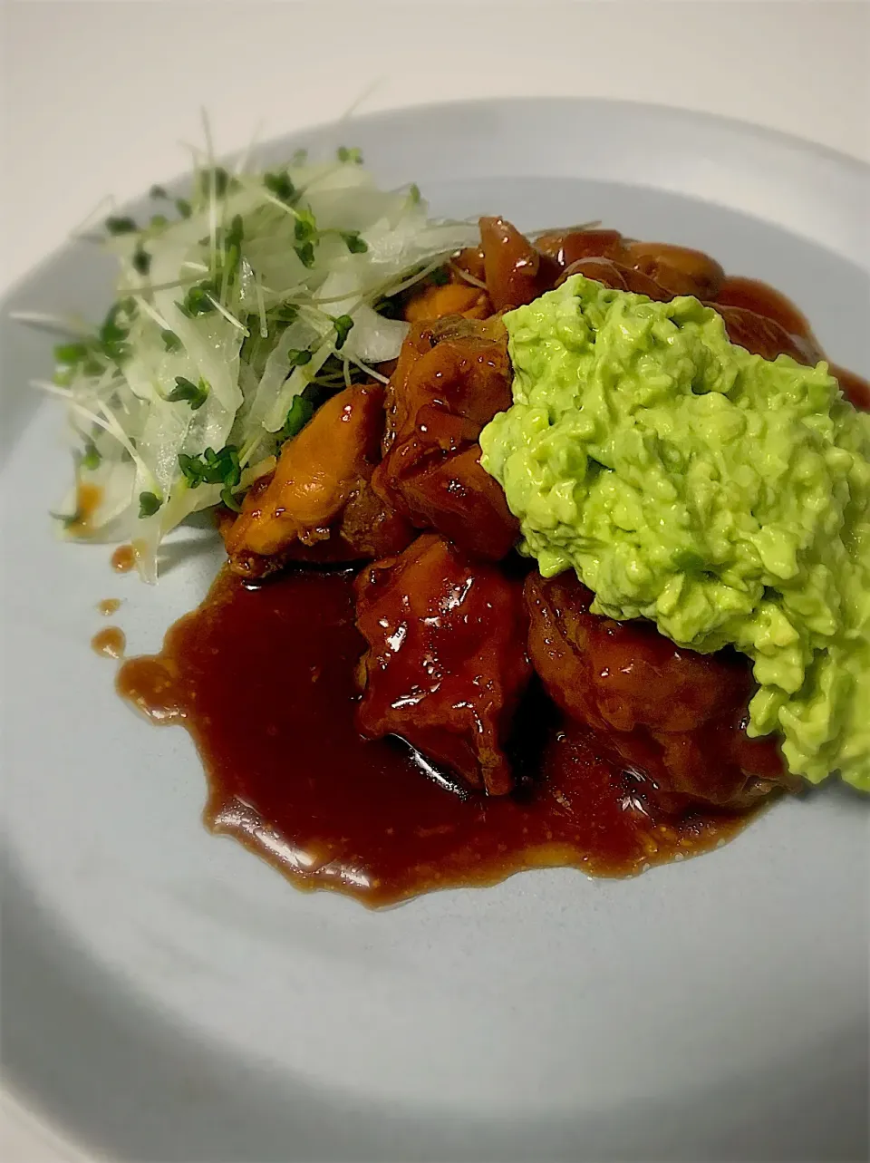 Snapdishの料理写真:照り焼きチキン アボカドソース|エリさん