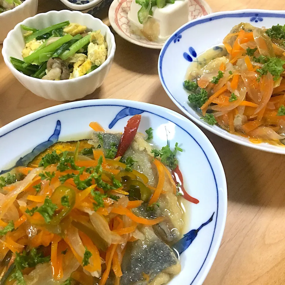 鯵の南蛮漬け
小松菜と玉子の炒め物
冷奴|よんさん