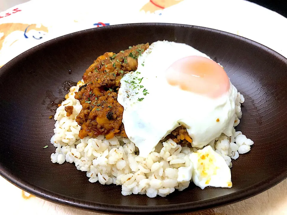 目玉焼きのキーマカレー(o^^o)|大吉さん