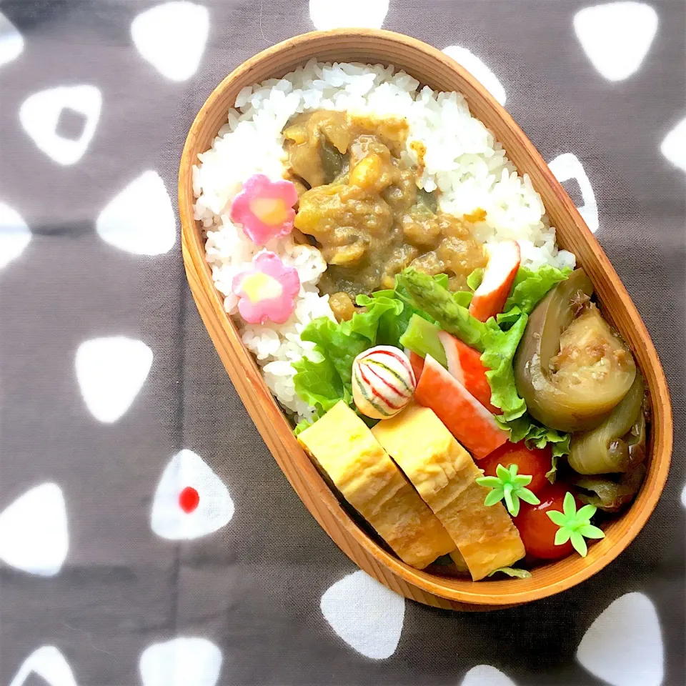 曲げわっぱ弁当 ♪
カレー 他

#曲げわっぱ|papillonloveさん