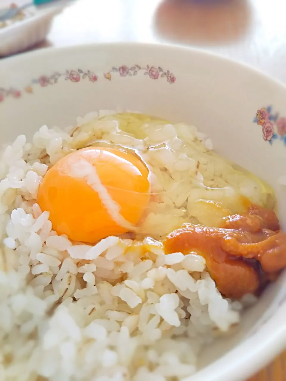 おはよー☀️😃気分変えて味噌TKG🐣|まきごろうさん