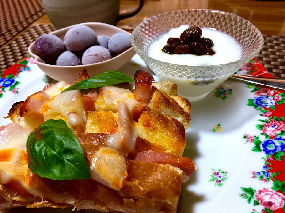 バゲット🥖でお昼です|keikoさん