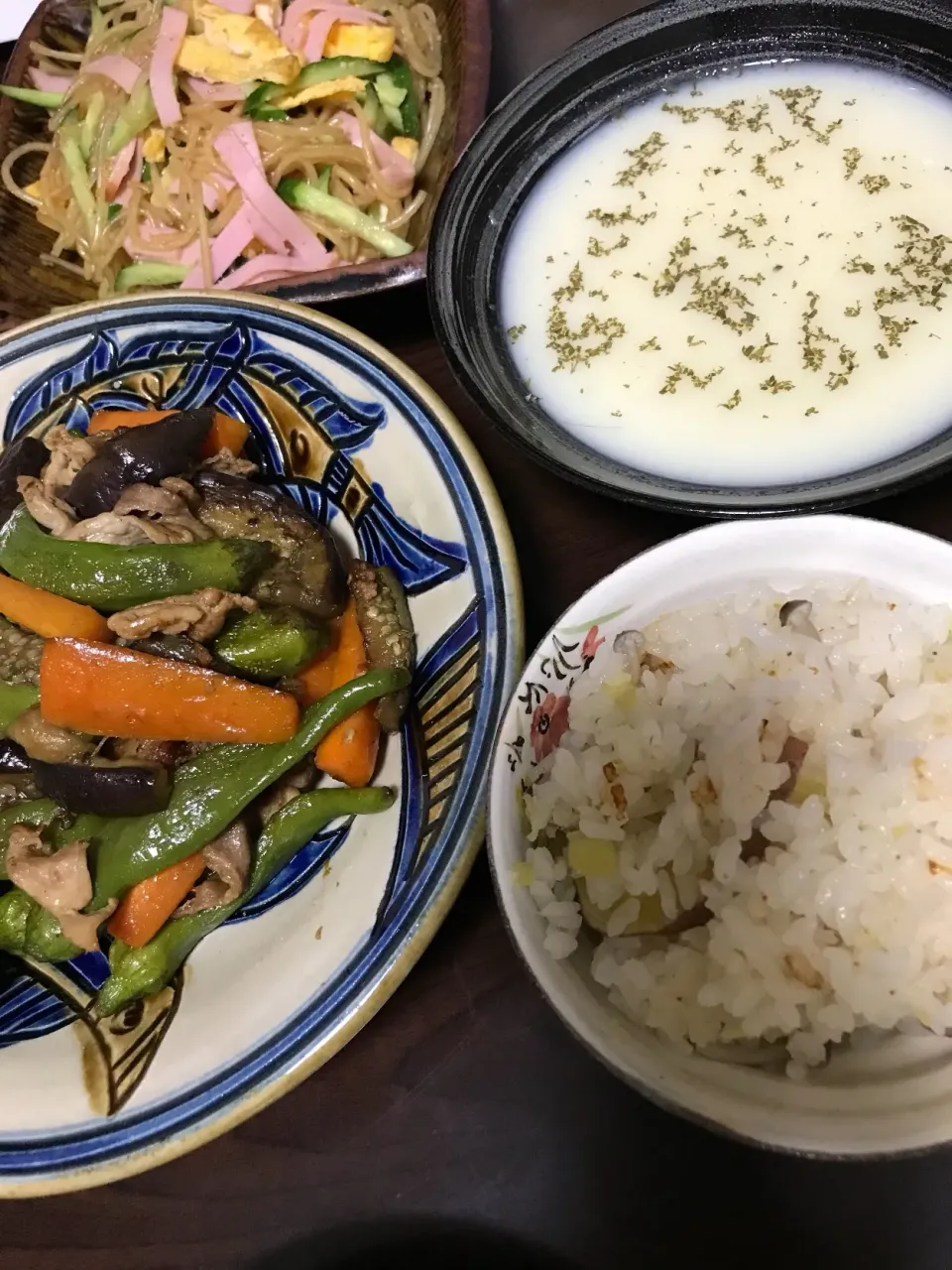 Snapdishの料理写真:9月13日晩ご飯。茄子と満願寺炒め、春雨サラダ、さつまいもの混ぜご飯、さつまいものポタージュ、梨。|あやさん