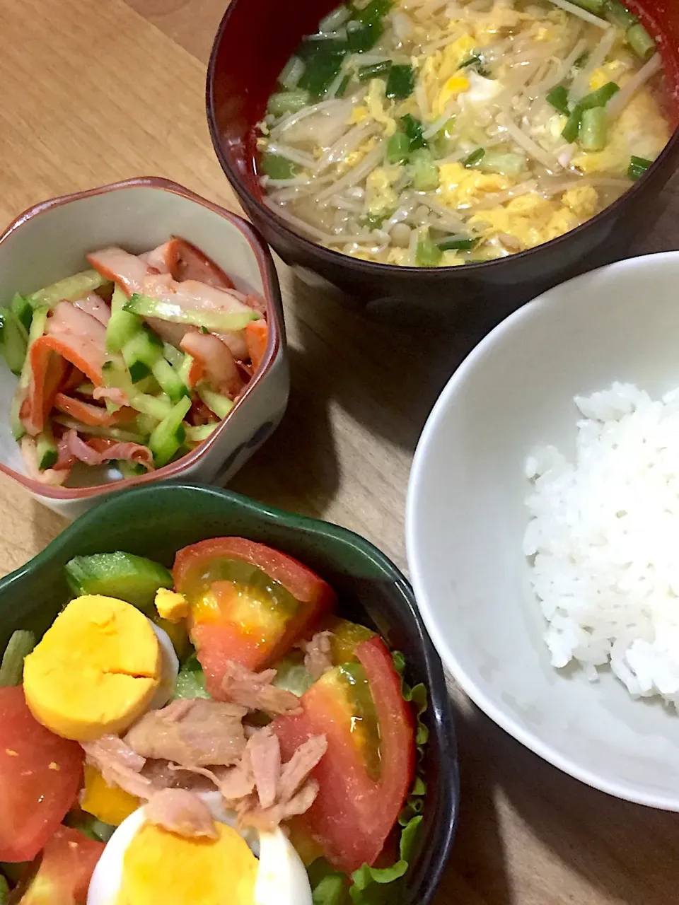 えのきの味噌汁 イカとキュウリの和え物 サラダ|たりさん