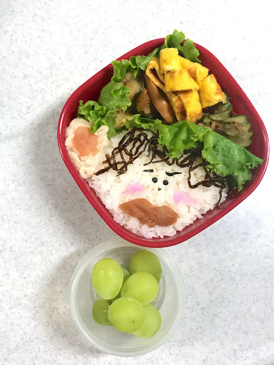 Snapdishの料理写真:お弁当〜〜🍱 社会人2年目の次女🍱|まんぞーさん