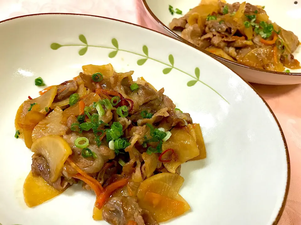 スライス大根と豚肉のニンニク醤油炒め|優依さん