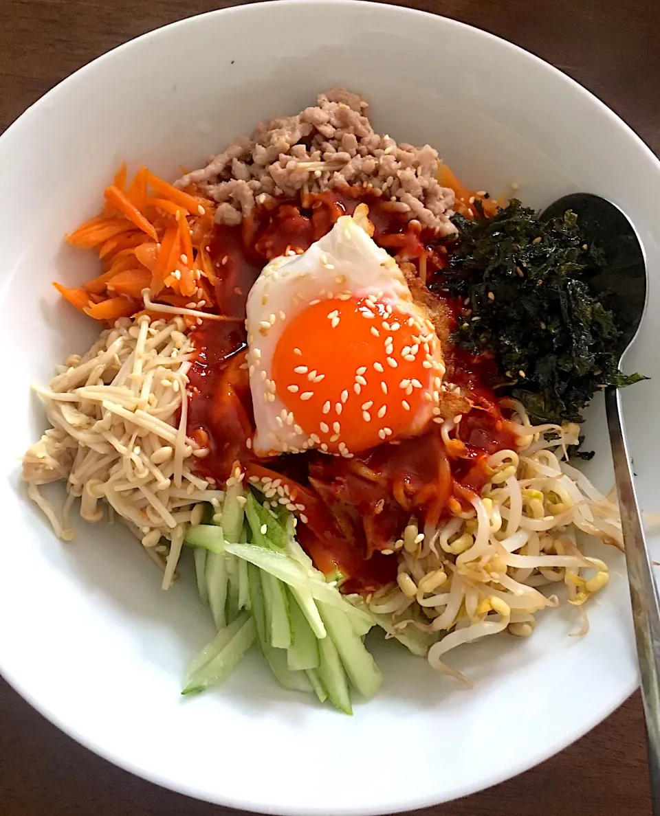 Bibimbup บิบิมบับ ข้าวยำเกาหลี  #homemade|MommyKik & PunPunさん